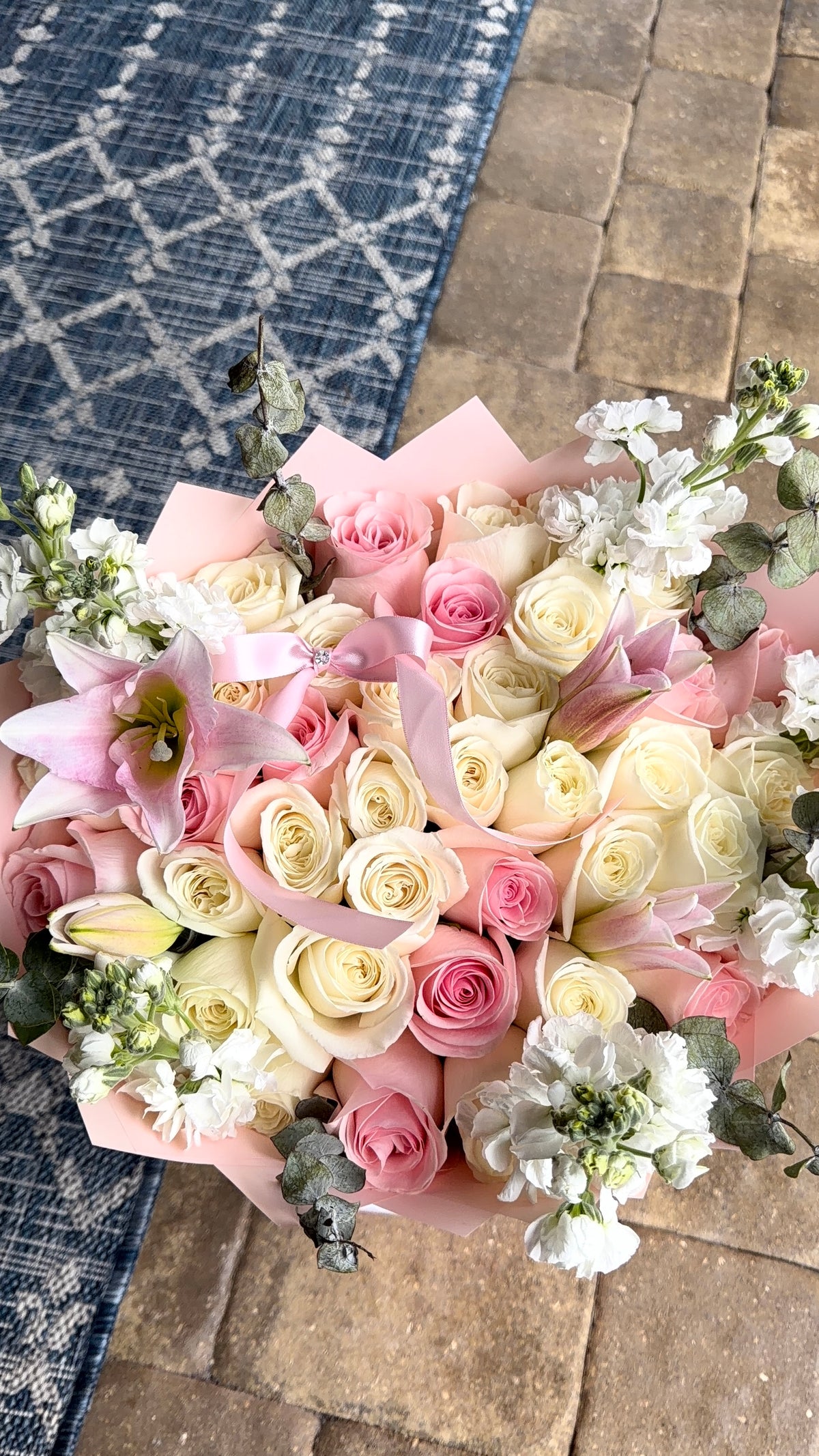 36 Rose and Lilies