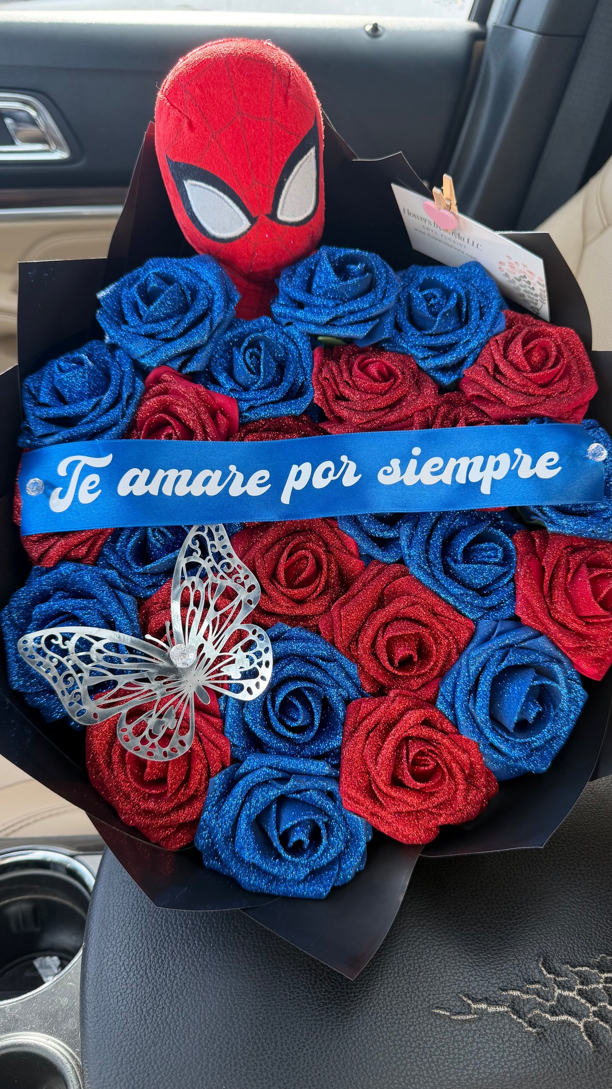 Spiderman 25 Rose Eternal Bouquet
